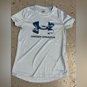 Girls M Under Armour Light Blue Dry Fit T-Shirt